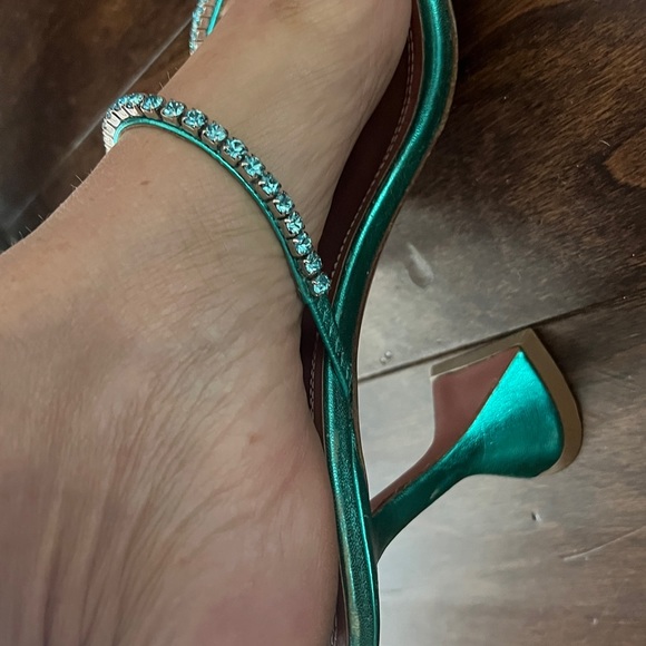 Amina Muaddi sandal size size 6 Gilda crystal WOW